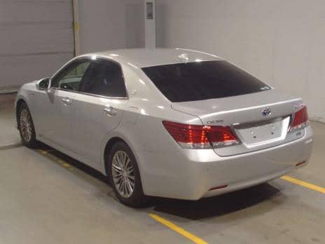TOYOTA CROWN HYBRID ROYAL SALOON G 2015