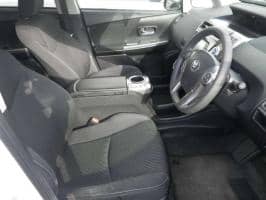 TOYOTA PRIUS ALPHA S 2015