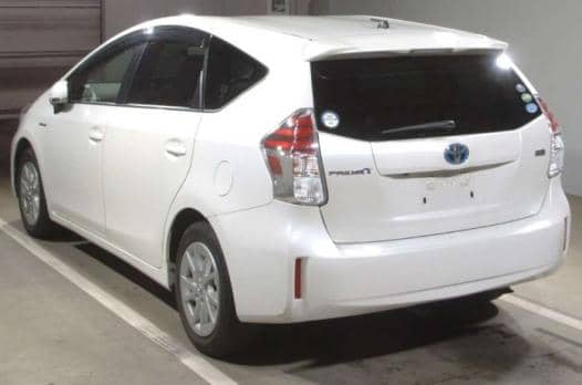TOYOTA PRIUS ALPHA S 2015