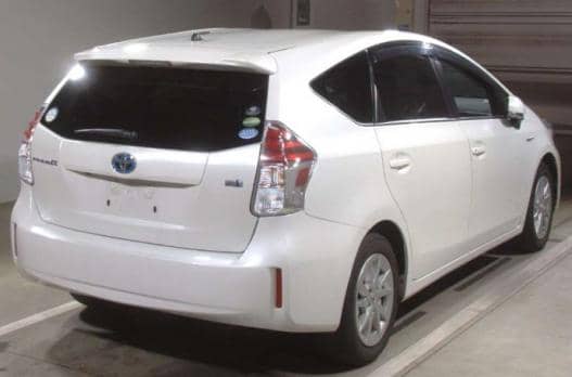 TOYOTA PRIUS ALPHA S 2015