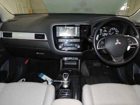 MITSUBISHI OUTLANDER PHEV G 4WD 2014