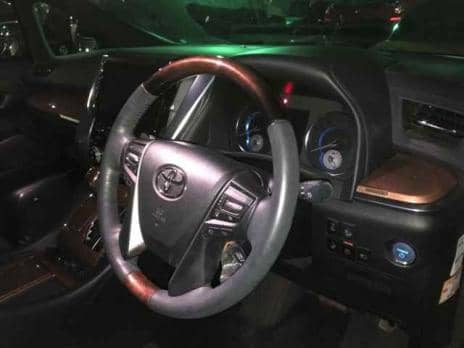 TOYOTA VELLFIRE HYBRID EXECUTIVE LOUNGE 2016