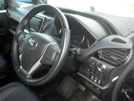 TOYOTA ESQUIRE Gi 4WD 2016